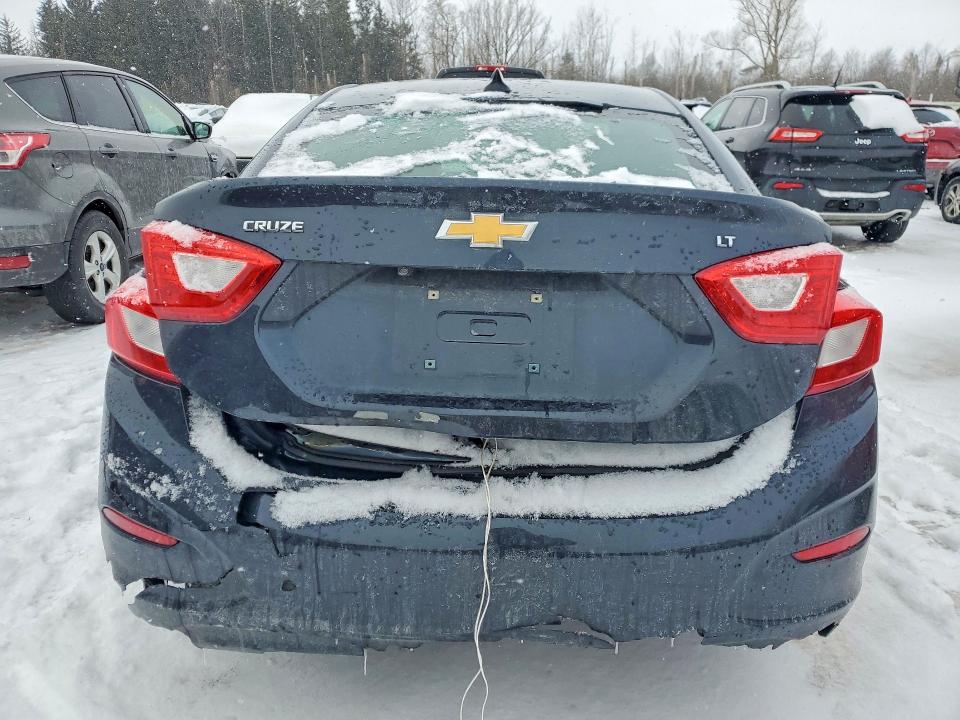 76206785 :رقم المزاد ، 1G1BE5SM6G7296319 vin ، 2016 Chevrolet Cruze مزاد بيع
