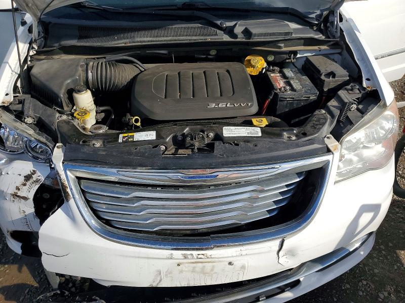 77736115 :رقم المزاد ، 2C4RC1BGXFR661998 vin ، 2015 Chrysler Town & Country مزاد بيع