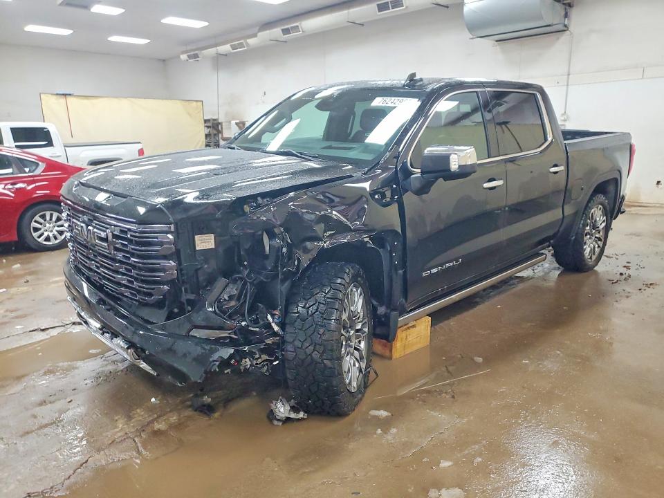 76242965 :رقم المزاد ، 1GTUUHELXTZ207938 vin ، 2026 Gmc Sierra مزاد بيع