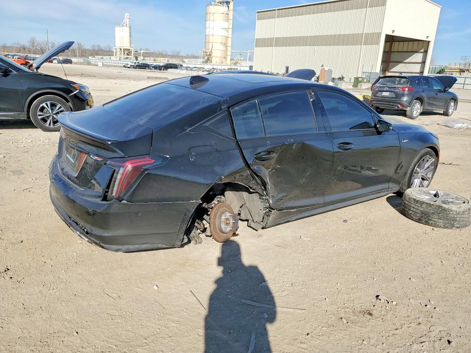 2021 Cadillac Ct5-v მანქანა იყიდება აუქციონზე, vin: 1G6DV5RW0M0110076, აუქციონის ნომერი: 76543595
