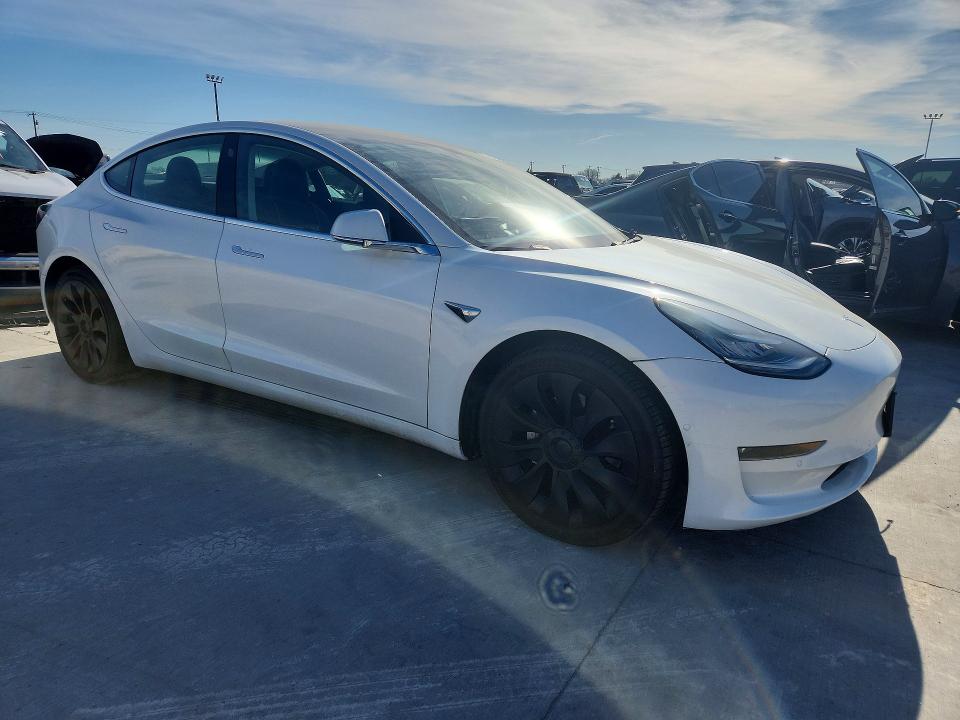Продажа на аукционе авто 2018 Tesla Model 3, vin: 5YJ3E1EB8JF182533, номер лота: 78419605