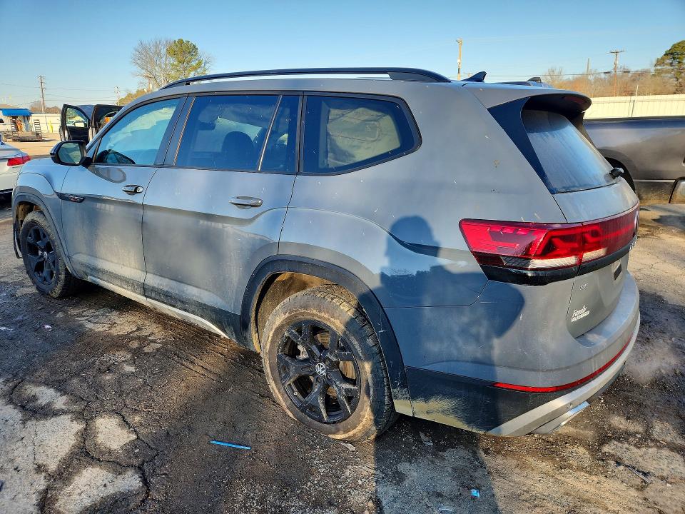 75369295 :رقم المزاد ، 1V2CR2CA8SC572842 vin ، 2025 Volkswagen Atlas مزاد بيع