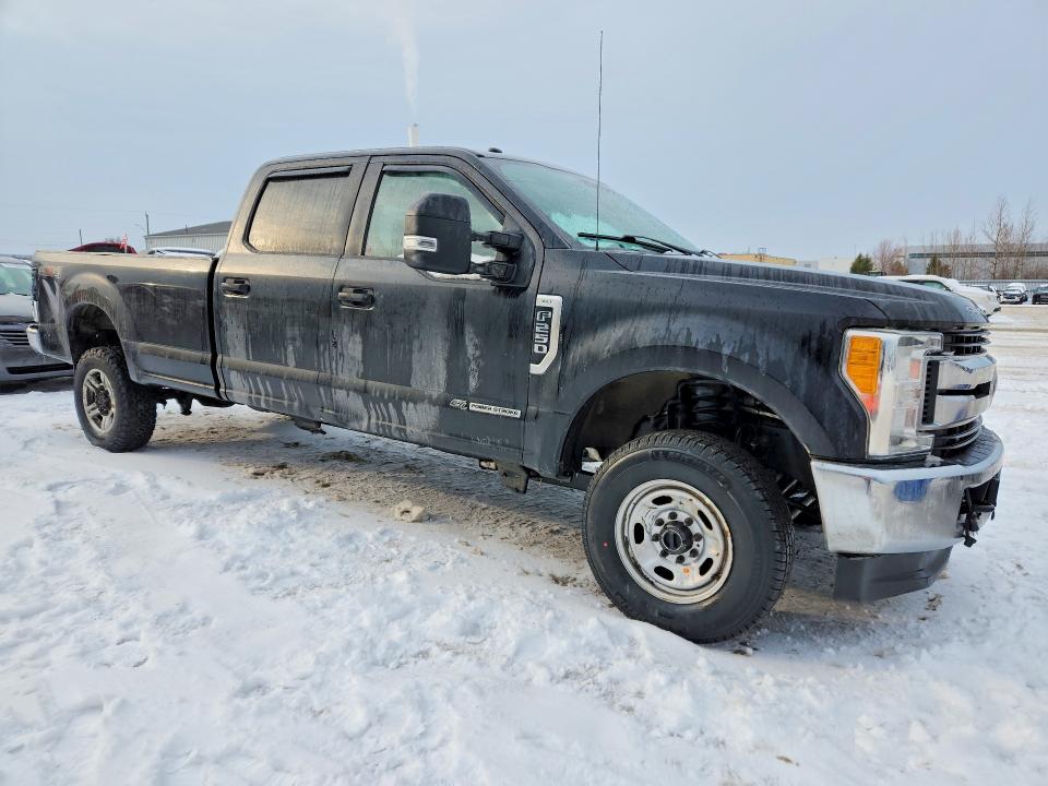 75588085 :رقم المزاد ، 1FT7W2BT9HEE60000 vin ، 2017 Ford F250 مزاد بيع