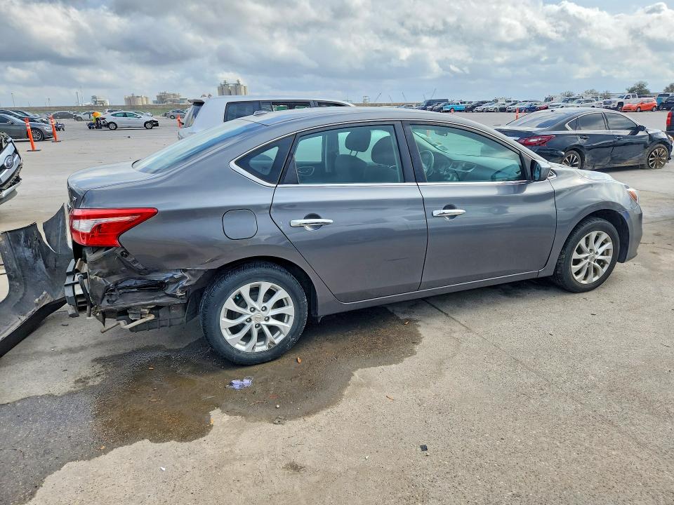 77761355 :رقم المزاد ، 3N1AB7AP8JL638135 vin ، 2018 Nissan Sentra مزاد بيع