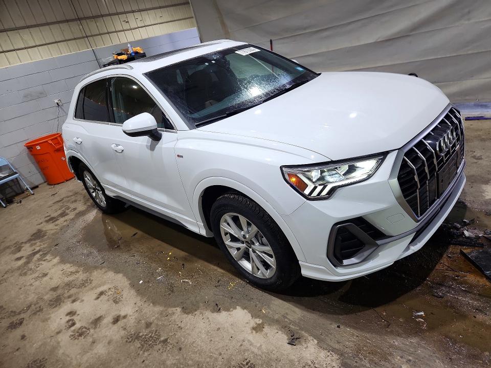 77873335 :رقم المزاد ، WA1EECF32S1071279 vin ، 2025 Audi Q3 مزاد بيع
