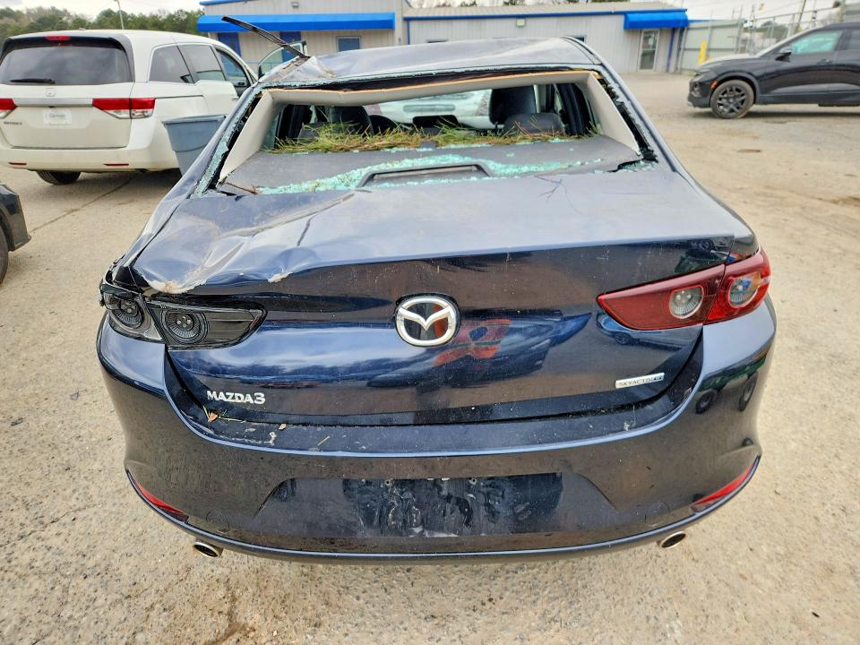 2020 Mazda 3 მანქანა იყიდება აუქციონზე, vin: JM1BPACL3L1174014, აუქციონის ნომერი: 76829805