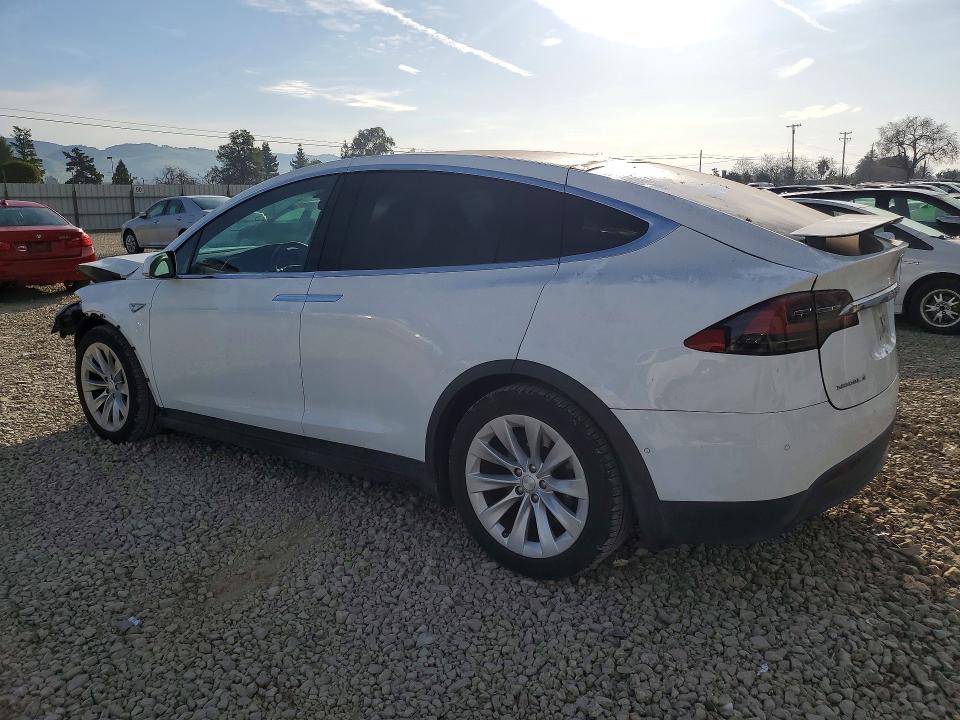 Продаж на аукціоні авто 2016 Tesla Model X, vin: 5YJXCBE22GF019611, номер лоту: 76278765