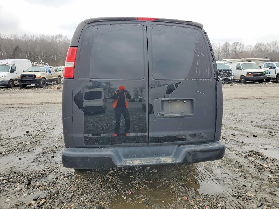 Продаж на аукціоні авто 2019 Chevrolet Express G2, vin: 1GCWGBFP4K1329870, номер лоту: 72421345