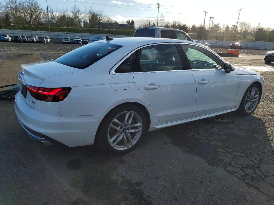 Продаж на аукціоні авто 2024 Audi A4, vin: WAUEAAF46RA033589, номер лоту: 77428375