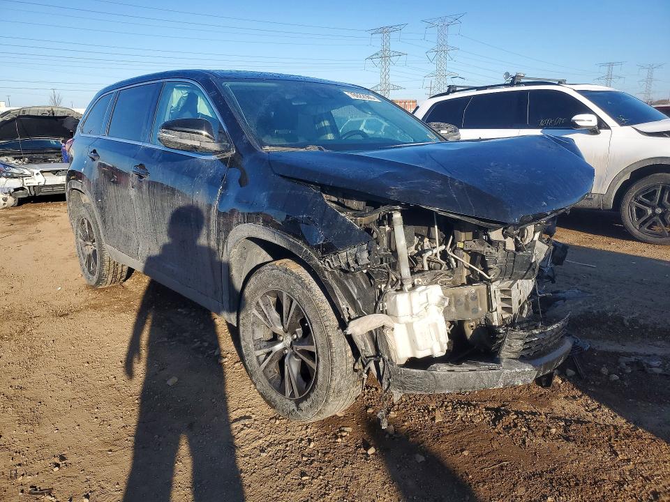 Продаж на аукціоні авто 2019 Toyota Highlander, vin: 5TDZZRFHXKS319999, номер лоту: 76922565