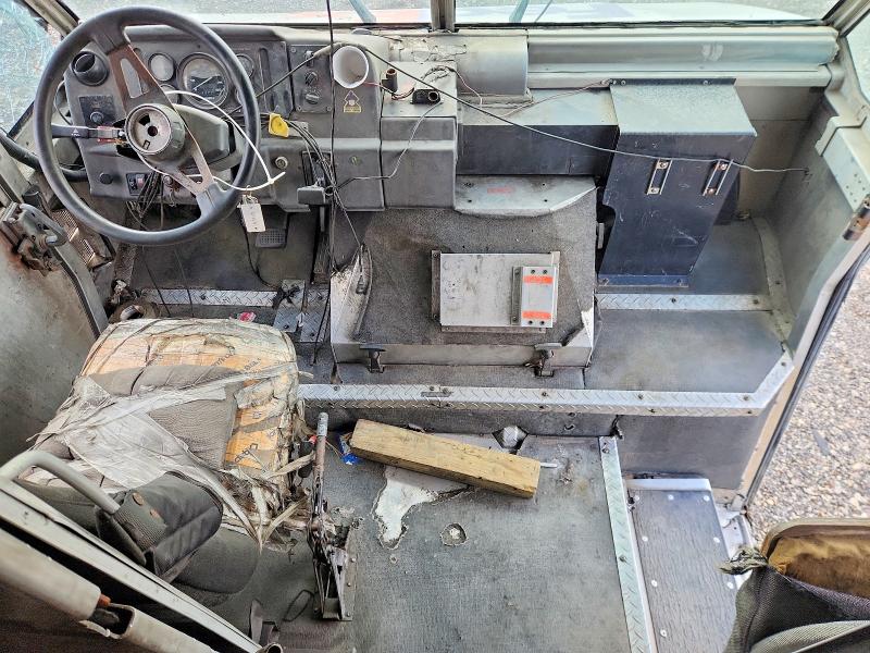 Продаж на аукціоні авто 1999 Frht - Freightliner Chassis, vin: 4UZA4FF40XCA60583, номер лоту: 72232555