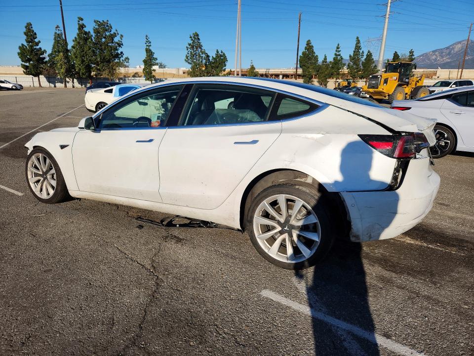 76053955 :رقم المزاد ، 5YJ3E1EA9LF806513 vin ، 2020 Tesla Model 3 مزاد بيع