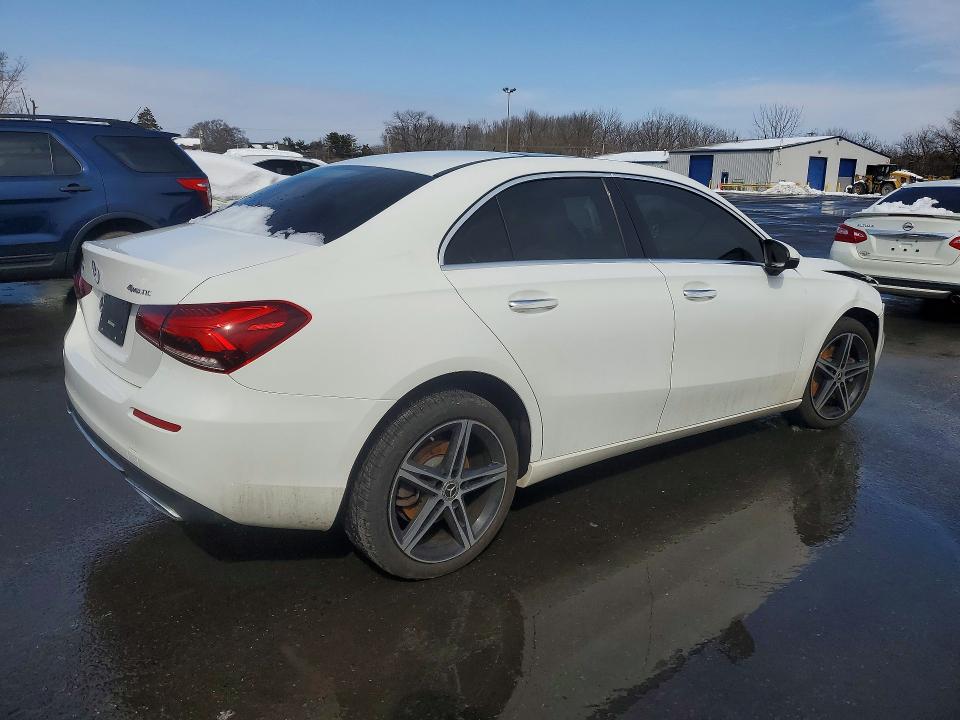 2021 Mercedes-benz A მანქანა იყიდება აუქციონზე, vin: W1K3G4FB2MJ301352, აუქციონის ნომერი: 78602225