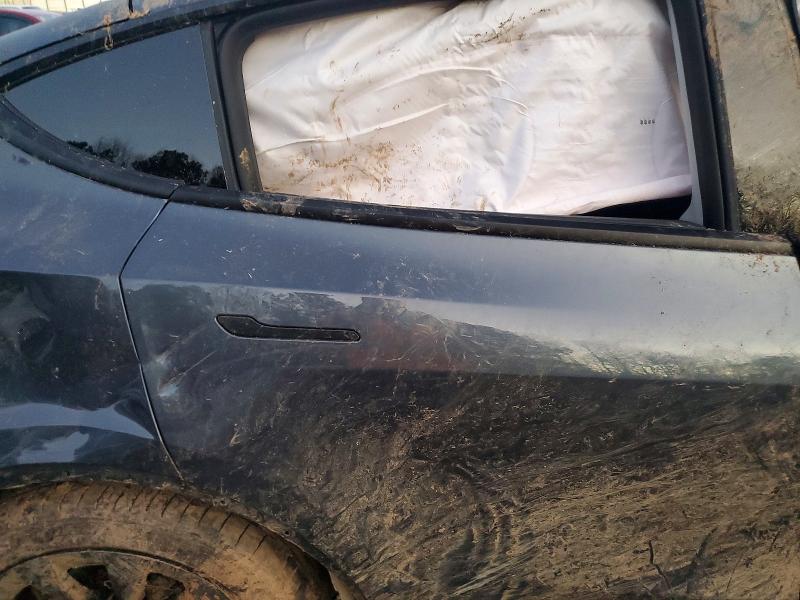 76422525 :رقم المزاد ، 7SAYGDEE0NA006545 vin ، 2022 Tesla Model Y مزاد بيع