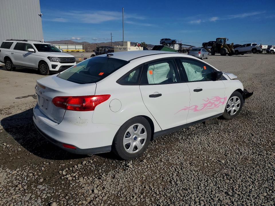 77553995 :رقم المزاد ، 1FADP3E28GL399442 vin ، 2016 Ford Focus مزاد بيع
