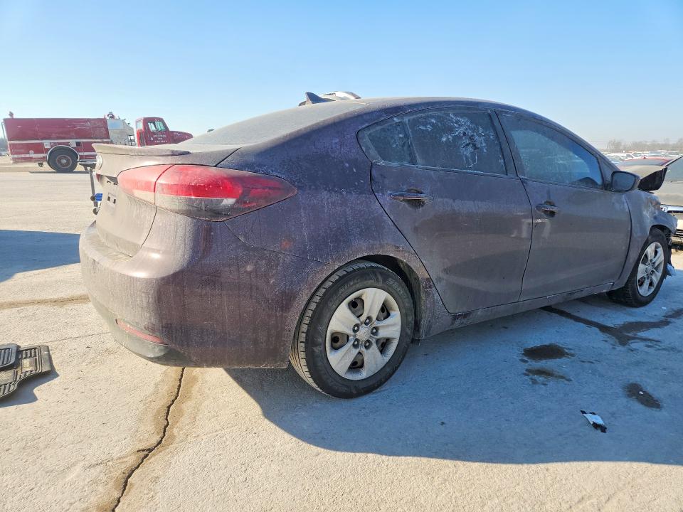 Продажа на аукционе авто 2018 Kia Forte, vin: 3KPFK4A75JE196694, номер лота: 76095665