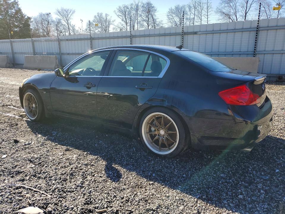 76972385 :رقم المزاد ، JN1CV6AP6FM503565 vin ، 2015 Infiniti Q40 مزاد بيع