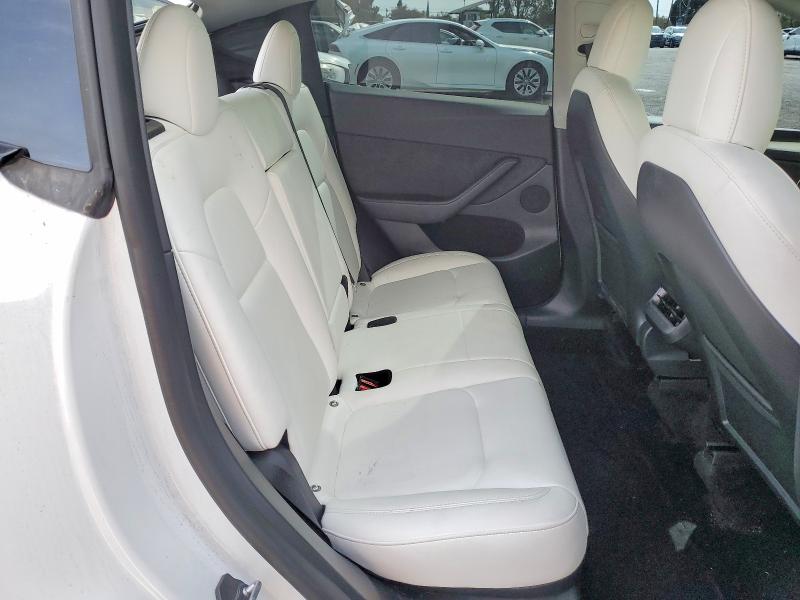 Продаж на аукціоні авто 2022 Tesla Model Y, vin: 7SAYGDEE8NF572892, номер лоту: 76982795
