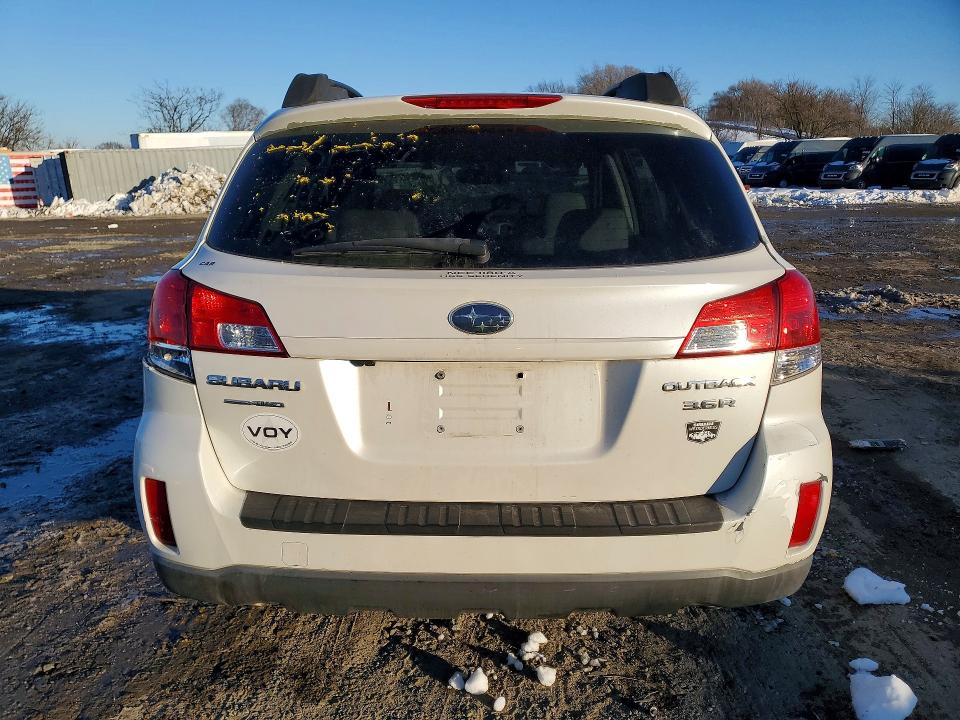 2011 Subaru Outback მანქანა იყიდება აუქციონზე, vin: 4S4BRDGC2B2393847, აუქციონის ნომერი: 75466095