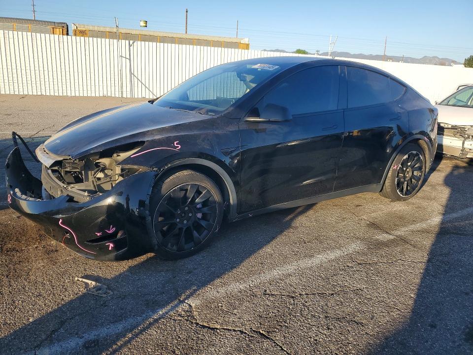 76002145 :رقم المزاد ، 5YJYGDEEXLF045852 vin ، 2020 Tesla Model Y مزاد بيع