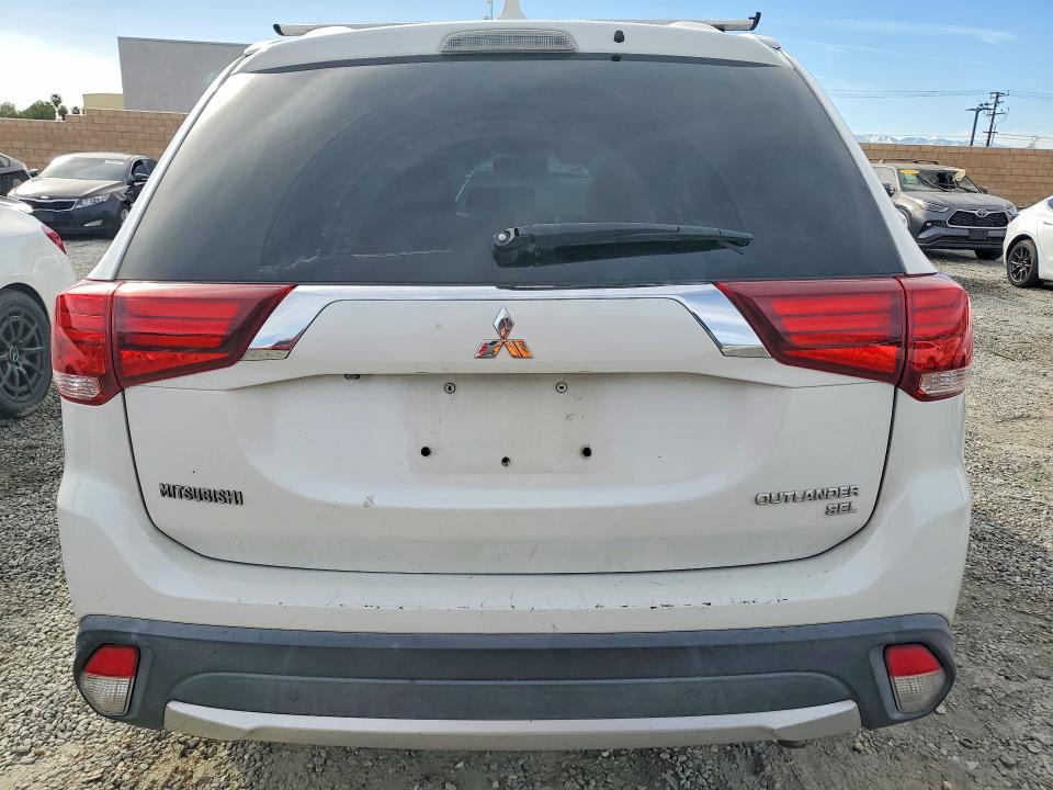 Auction sale of the 2018 Mitsubishi Outlander, vin: JA4AD3A32JZ022785, lot number: 78338225