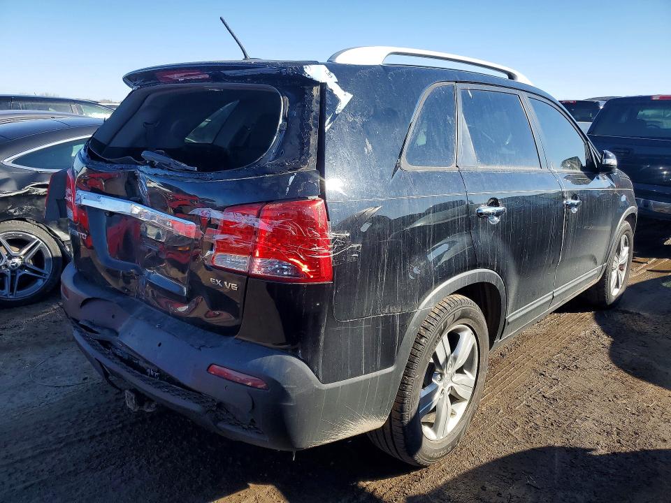 74202545 :رقم المزاد ، 5XYKU4A23CG208862 vin ، 2012 Kia Sorento مزاد بيع