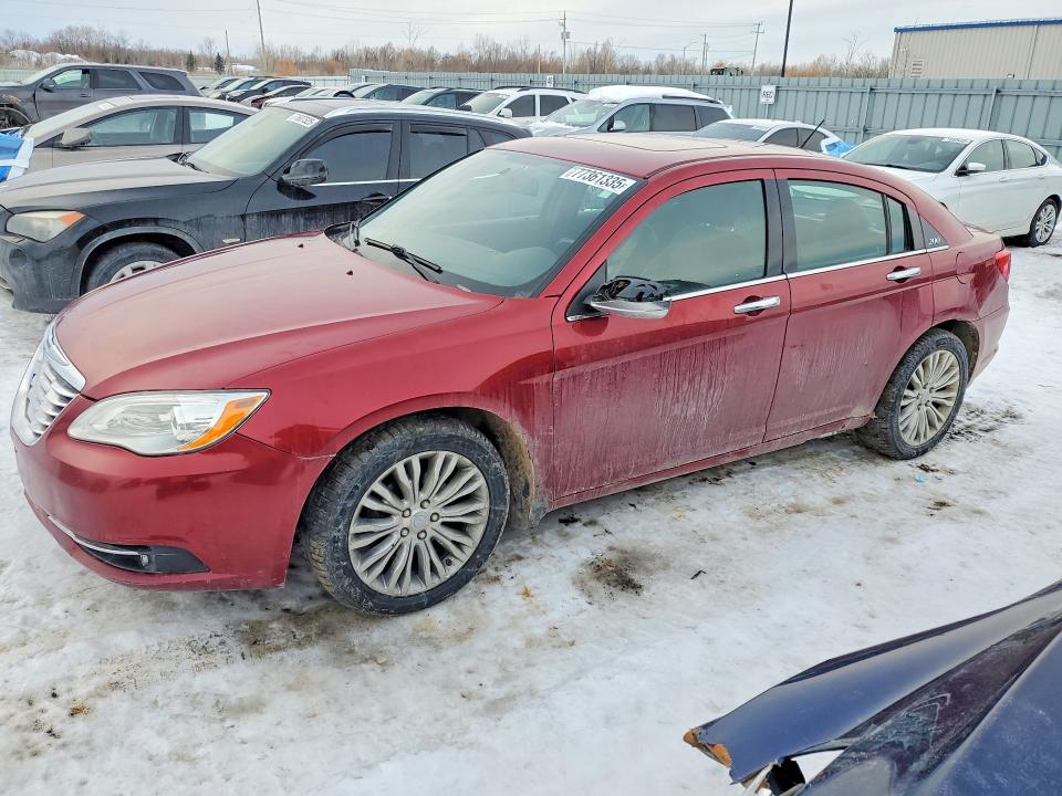 77361335 :رقم المزاد ، 1C3CCBCG8DN667372 vin ، 2013 Chrysler 200 مزاد بيع