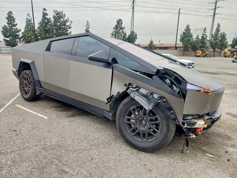 Aukcja sprzedaży 2025 Tesla Cybertruck, vin: 7G2CEHEE0SA062353, numer aukcji: 76986165
