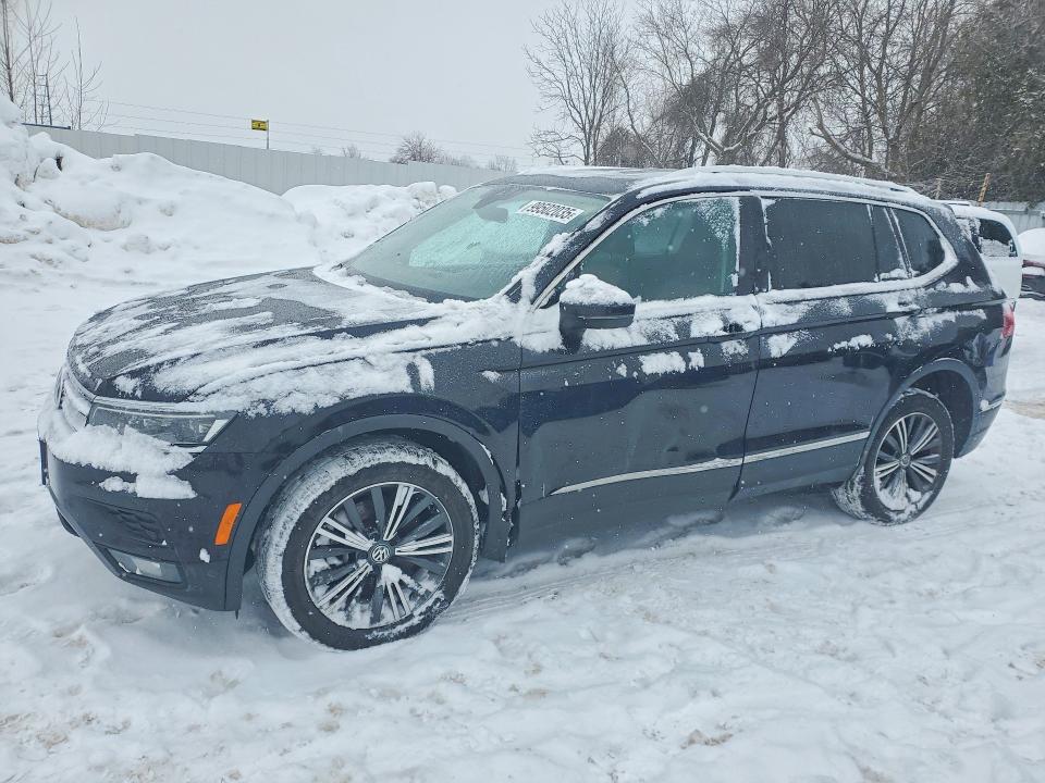 Продажа на аукционе авто 2018 Volkswagen Tiguan, vin: 3VV4B7AX6JM146483, номер лота: 99502035