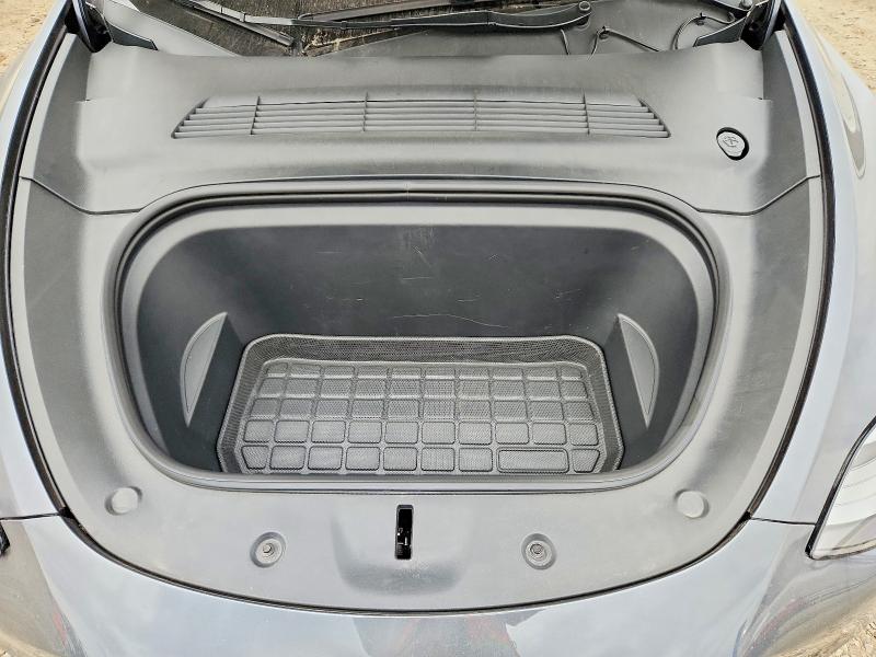 76865525 :رقم المزاد ، 7SAYGDEF5PF775296 vin ، 2023 Tesla Model Y مزاد بيع