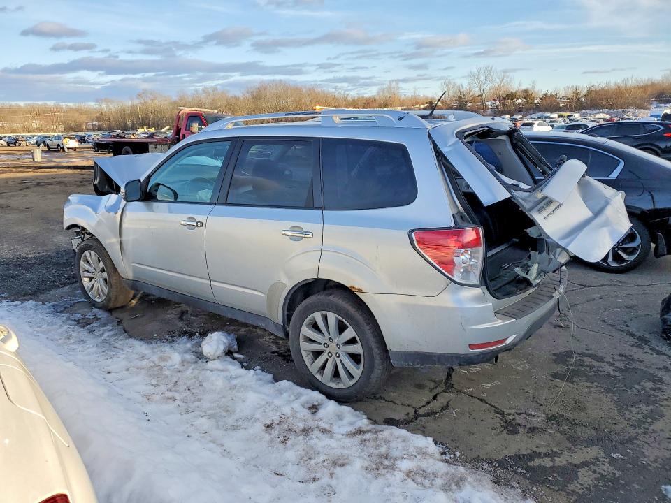 Продажа на аукционе авто 2011 Subaru Forester, vin: JF2SHAGC0BH747563, номер лота: 75037775