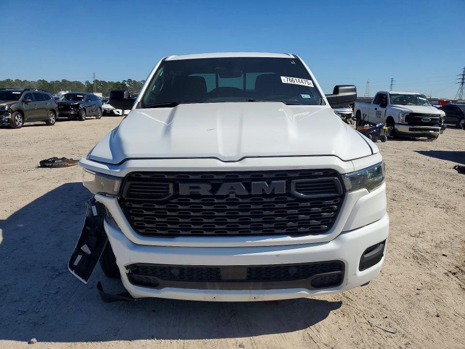 Продаж на аукціоні авто 2025 Ram 1500, vin: 1C6RREGG1SN647646, номер лоту: 76614475