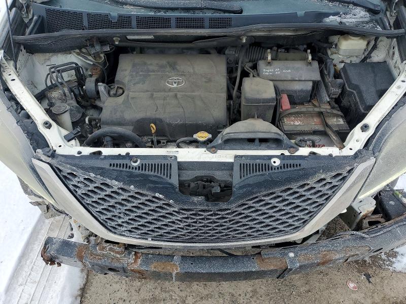 2015 Toyota Sienna მანქანა იყიდება აუქციონზე, vin: 5TDXK3DC9FS569580, აუქციონის ნომერი: 74735615