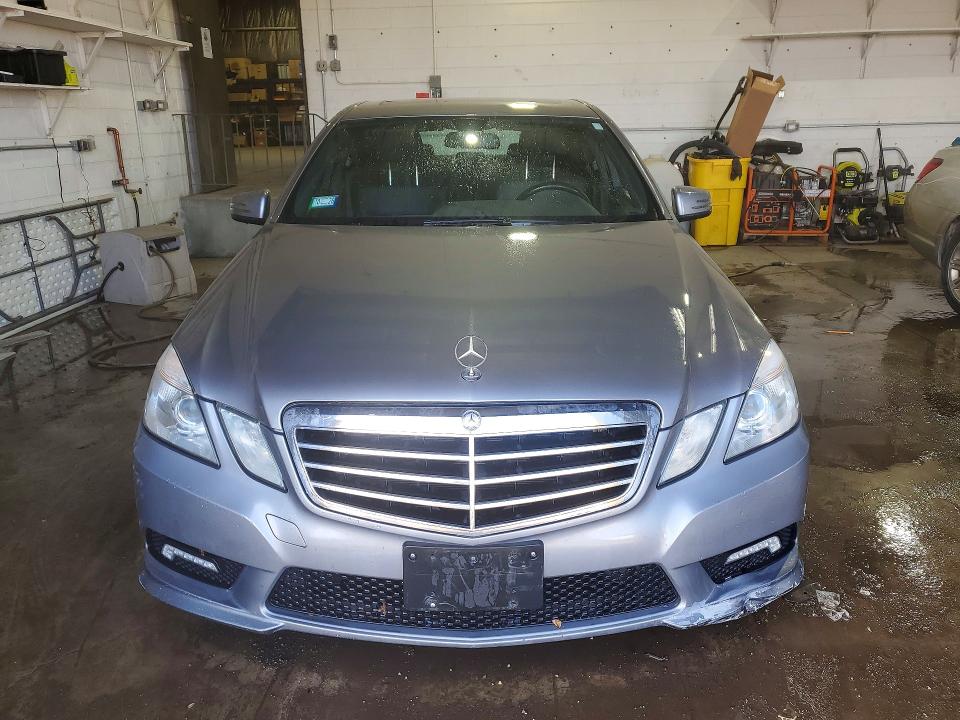 Продажа на аукционе авто 2011 Mercedes-benz E, vin: WDDHF8HBXBA422527, номер лота: 76779815