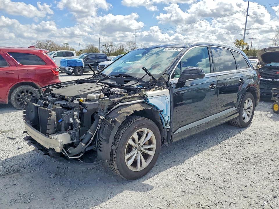 77384195 :رقم المزاد ، WA1LHAF79HD042293 vin ، 2017 Audi Q7 مزاد بيع