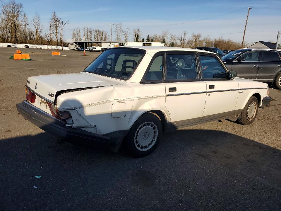 1993 Volvo 240 მანქანა იყიდება აუქციონზე, vin: YV1AS8808P1484192, აუქციონის ნომერი: 74071735