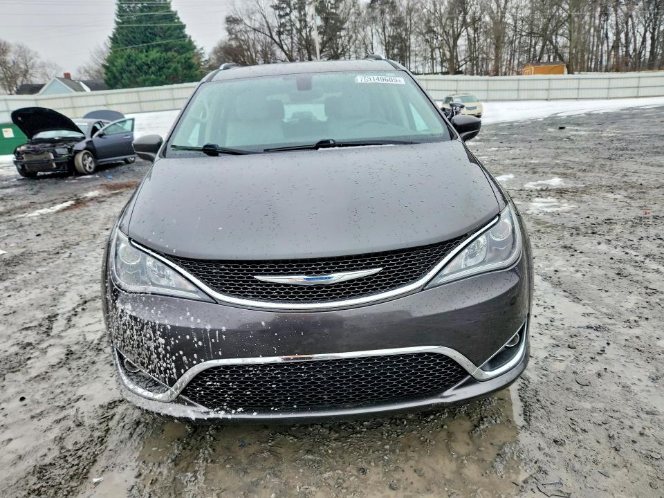 Продажа на аукционе авто 2018 Chrysler Pacifica, vin: 2C4RC1BG1JR114370, номер лота: 75149605