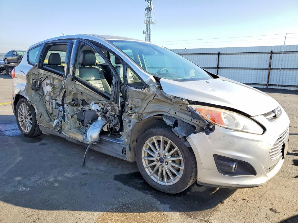 76275915 :رقم المزاد ، 1FADP5BU8FL112827 vin ، 2015 Ford C-max مزاد بيع