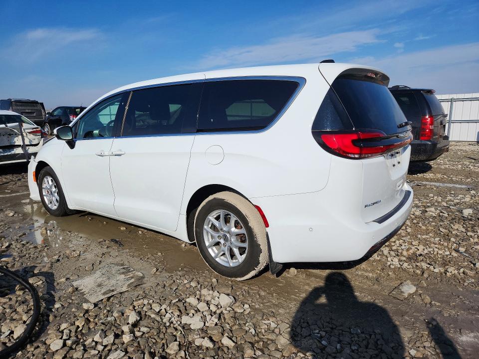 Продажа на аукционе авто 2023 Chrysler Pacifica, vin: 2C4RC1BG9PR526898, номер лота: 77571625