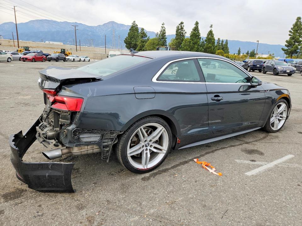76074045 :رقم المزاد ، WAUTNAF56JA010970 vin ، 2018 Audi A5 مزاد بيع
