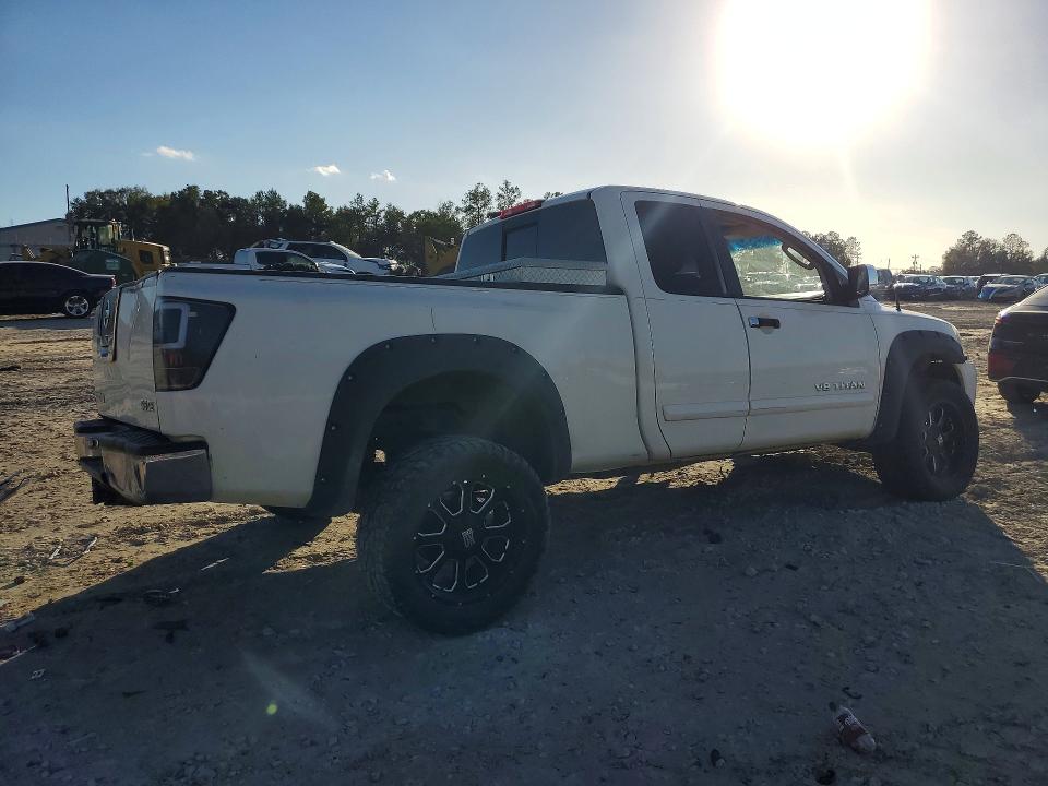 76459625 :رقم المزاد ، 1N6BA06A47N233878 vin ، 2007 Niss Titan مزاد بيع
