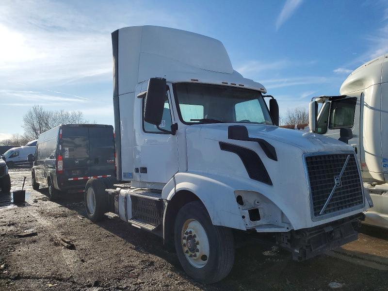 Auction sale of the 2017 Volvo Vnl, vin: 4V4N39TGXHN987946, lot number: 72887915