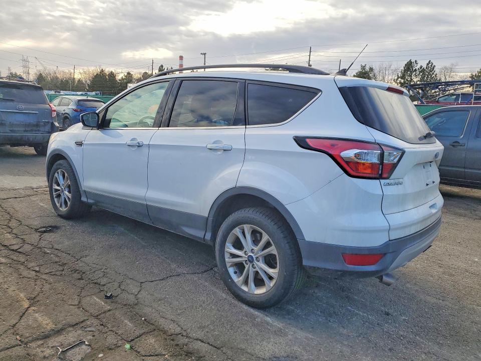Продажа на аукционе авто 2018 Ford Escape, vin: 1FMCU0HD0JUC04750, номер лота: 76936555
