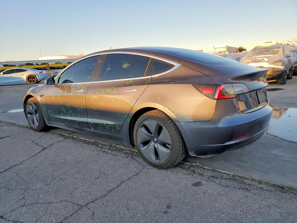 78119845 :رقم المزاد ، 5YJ3E1EA5KF426924 vin ، 2019 Tesla Model 3 مزاد بيع