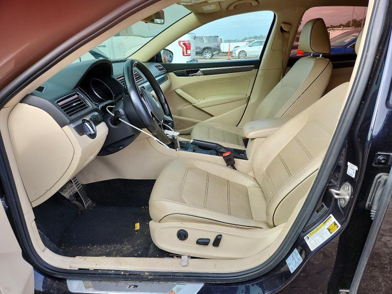 Продажа на аукционе авто 2018 Volkswagen Passat, vin: 1VWAA7A37JC022352, номер лота: 77577115