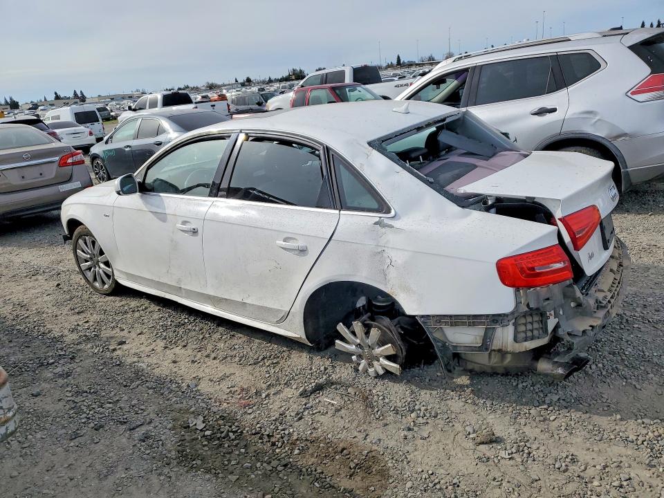 76599795 :رقم المزاد ، WAUBFAFL2FN016157 vin ، 2015 Audi A4 مزاد بيع