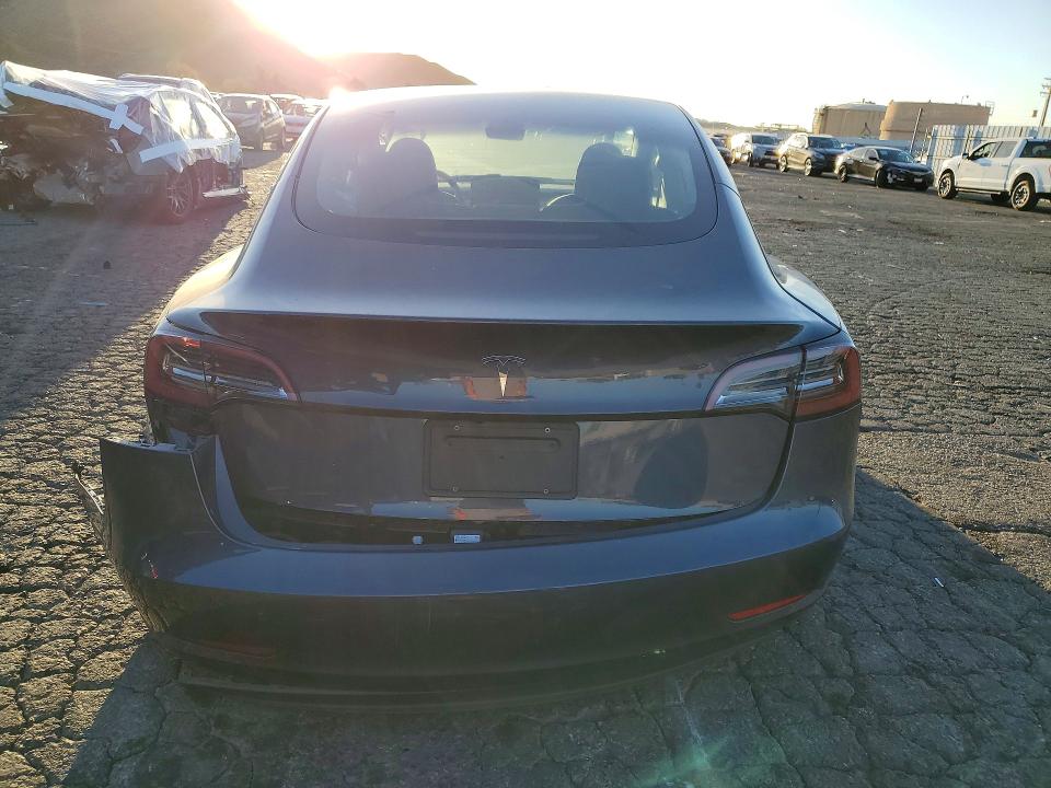Продаж на аукціоні авто 2023 Tesla Model 3, vin: 5YJ3E1EAXPF687277, номер лоту: 75868495