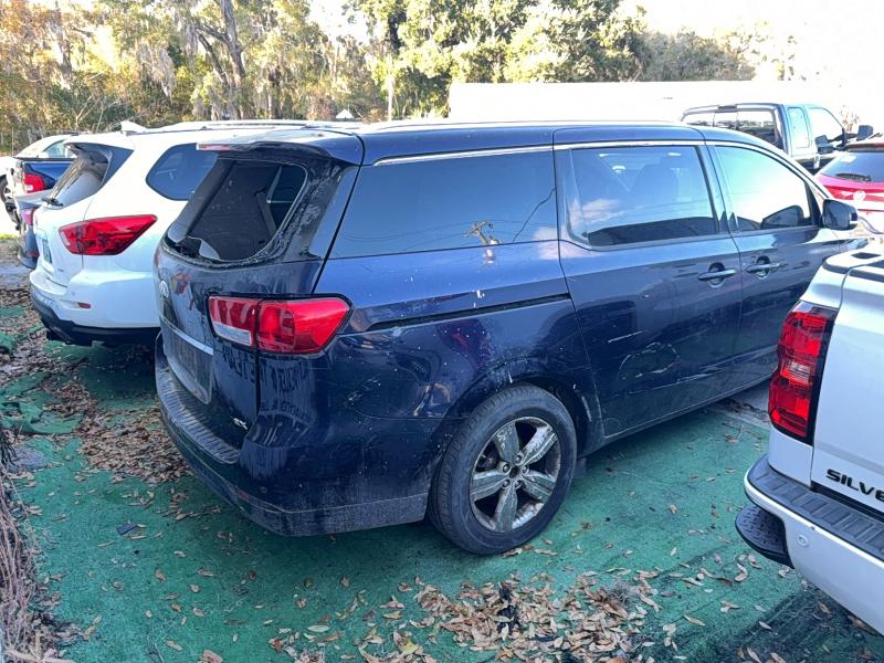Продажа на аукционе авто 2018 Kia Sedona, vin: KNDMC5C15J6406834, номер лота: 77598495