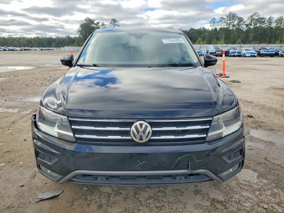 Продаж на аукціоні авто 2020 Volkswagen Tiguan, vin: 3VV3B7AX2LM142073, номер лоту: 77544295