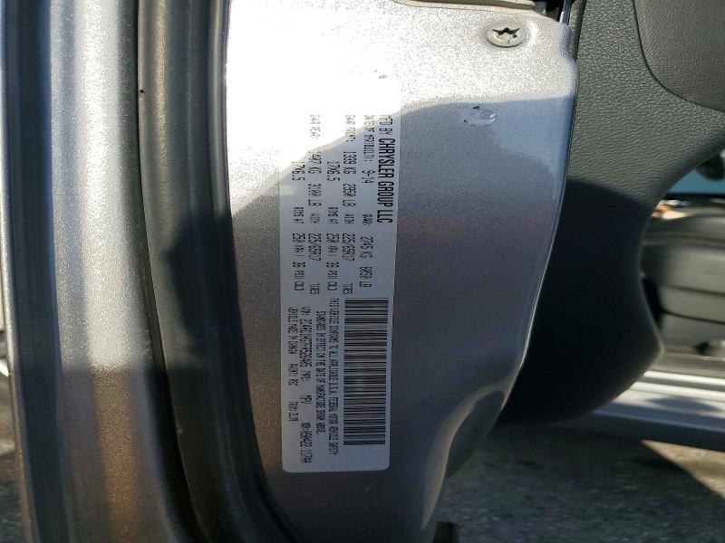 79224895 :رقم المزاد ، 2C4RC1HG7FR526405 vin ، 2015 Chrysler Town & Country مزاد بيع